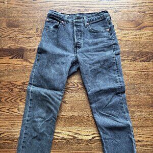 Levi's 501 cropped in dark gray wash